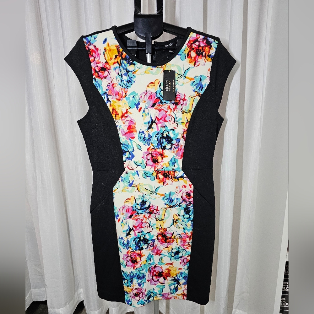 Nicole Miller Black Dress Sleeveless Crew Neck